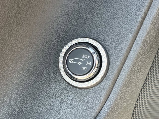Used 2019 Chevrolet Blazer LT FWD image 29
