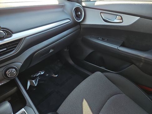 Used 2022 Kia Forte LXS image 24