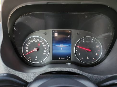 Used 2025 Mercedes-Benz Sprinter 2500 image 12