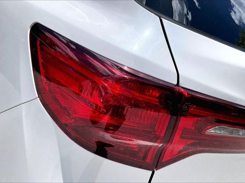 Used 2018 Acura MDX FWD w/ Technology Package image 29