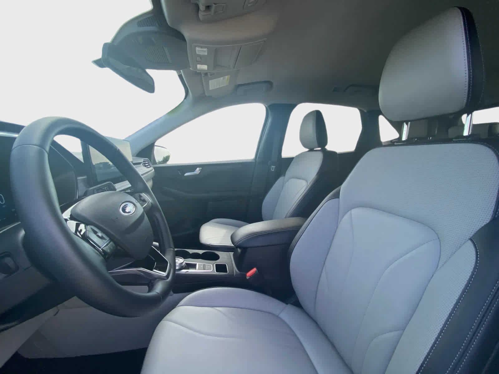 Used 2026 Ford Escape SE w/ PHEV Premium Package FWD image 13