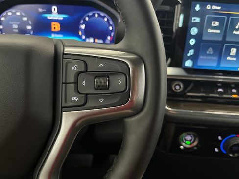 Used 2023 Chevrolet Silverado 1500 LT AWD/4WD image 61