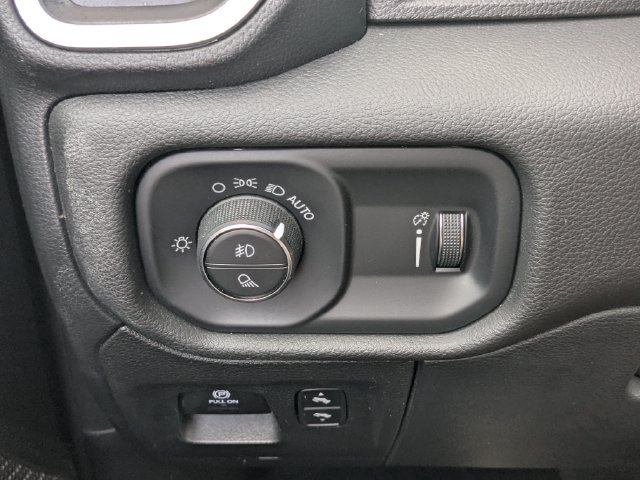 Used 2023 RAM 1500 Big Horn AWD/4WD image 22