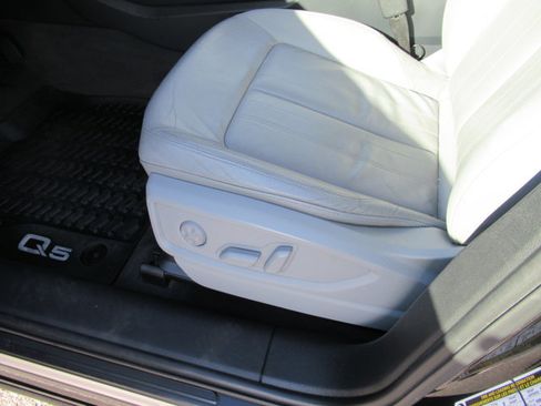 Used 2018 Audi Q5 2.0T Premium Plus w/ Premium Plus Package image 13