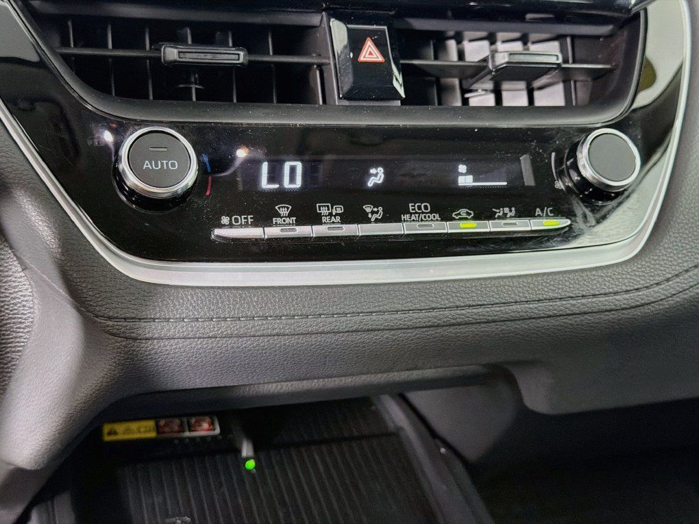 Used 2026 Toyota Corolla Cross LE FWD image 20