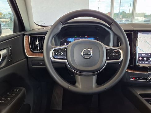 Used 2024 Volvo XC60 B5 Plus w/ Protection Package Premier AWD/4WD image 17