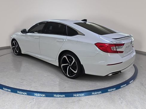Used 2022 Honda Accord Sport image 9