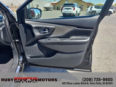 Used 2018 Nissan Murano S AWD/4WD image 32