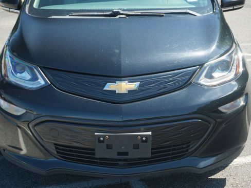 Used 2020 Chevrolet Bolt LT image 12