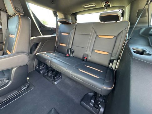 Used 2023 GMC Yukon AT4 AWD/4WD image 13