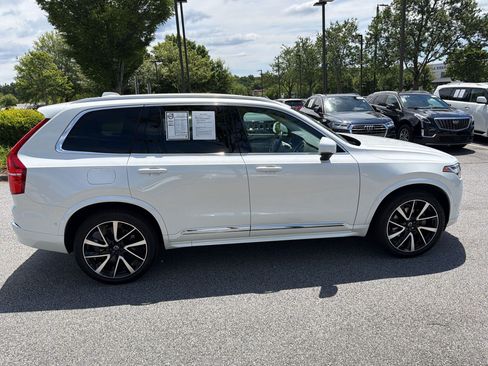 Used 2023 Volvo XC90 B5 Plus w/ Protection Package Premier AWD/4WD image 8