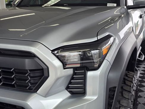 Used 2024 Toyota Tacoma TRD Off-Road AWD/4WD image 11