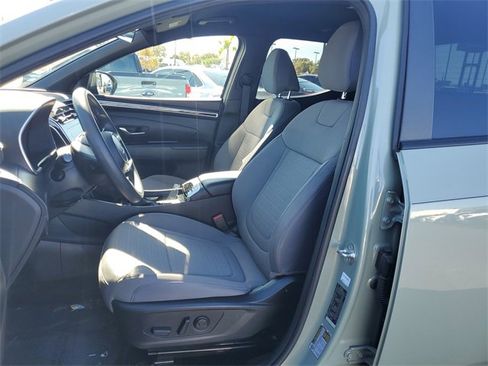 Used 2024 Hyundai Santa Cruz SEL image 11