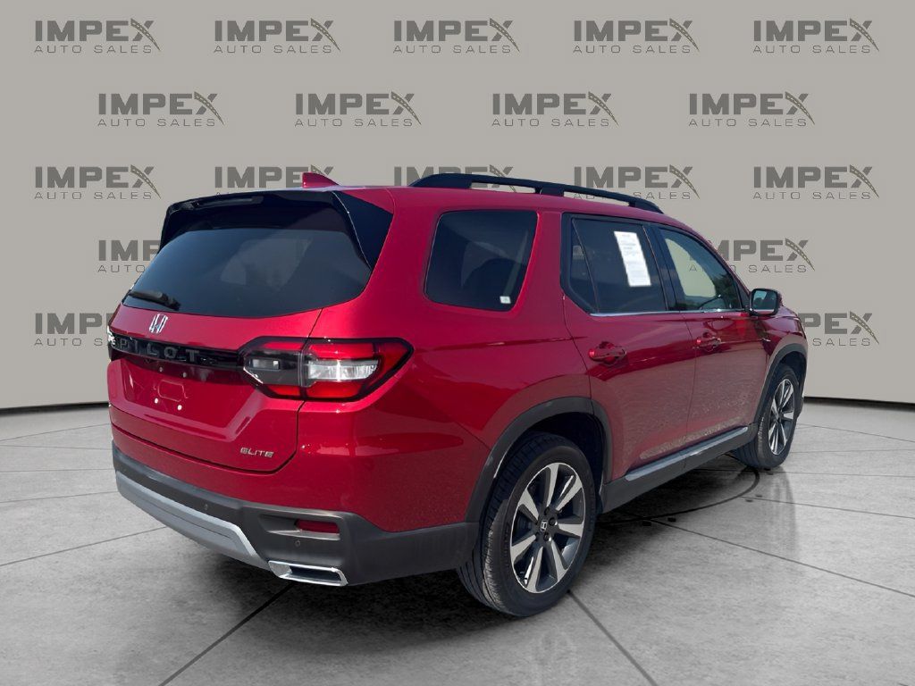 Used 2023 Honda Pilot Elite image 5