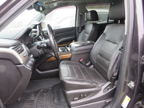 Used 2015 GMC Yukon Denali w/ Premium Package AWD/4WD image 7