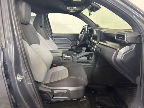 Used 2025 Toyota 4Runner TRD Off-Road image 4