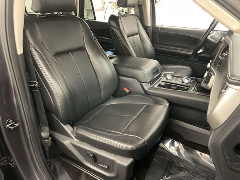 Used 2022 Ford Expedition Max XLT AWD/4WD image 21