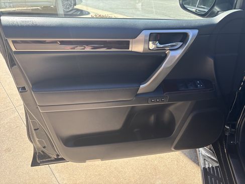 Used 2015 Lexus GX 460 Luxury AWD/4WD image 7