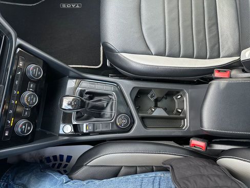 Used 2023 Volkswagen Taos SEL image 13