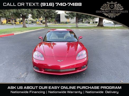 Used 2005 Chevrolet Corvette Coupe w/ Preferred Equipment Group RWD image 3