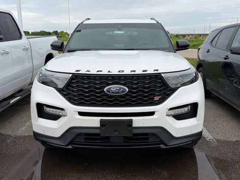 Used 2020 Ford Explorer ST w/ Premium Technology Package AWD/4WD image 2