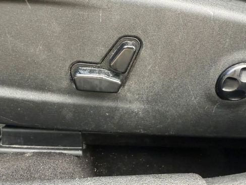 Used 2020 Dodge Charger SXT w/ Leather Interior Group image 23