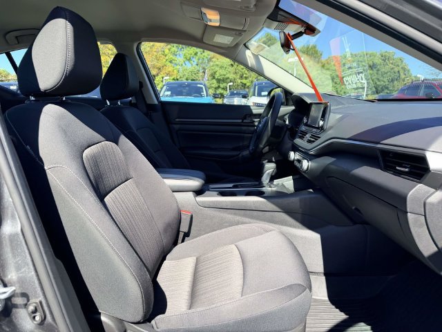 Used 2024 Nissan Altima 2.5 S FWD image 10