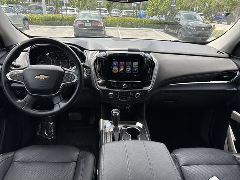 Used 2019 Chevrolet Traverse LT FWD image 14