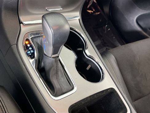 Used 2022 Jeep Grand Cherokee Laredo X image 17