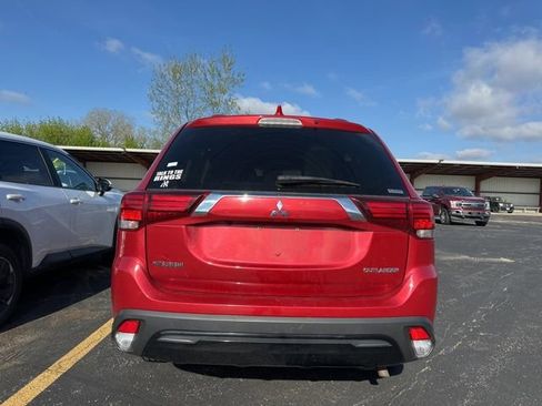 Used 2019 Mitsubishi Outlander SE AWD/4WD image 11