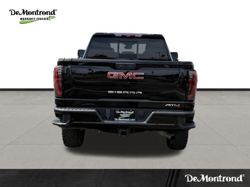 Used 2024 GMC Sierra 2500 AT4 w/ AT4 Premium Plus Package image 6