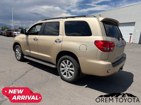 Used 2015 Toyota Sequoia Limited w/ Four Season Floor Mat Package AWD/4WD image 3