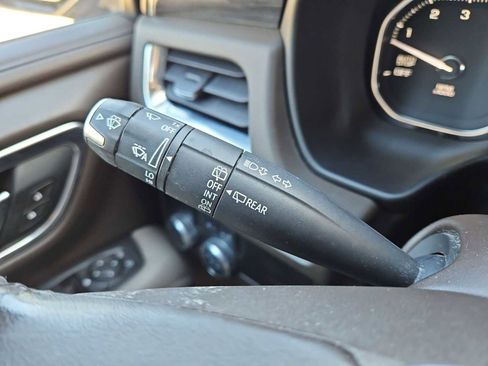 Used 2021 GMC Yukon SLT image 26