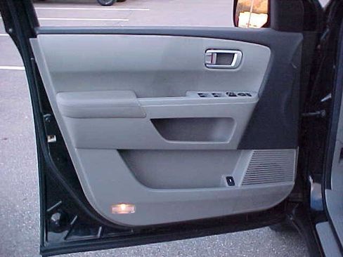 Used 2012 Honda Pilot LX image 21