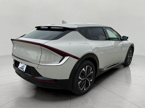Used 2023 Kia EV6 Wind w/ Wind Technology Package AWD/4WD image 12