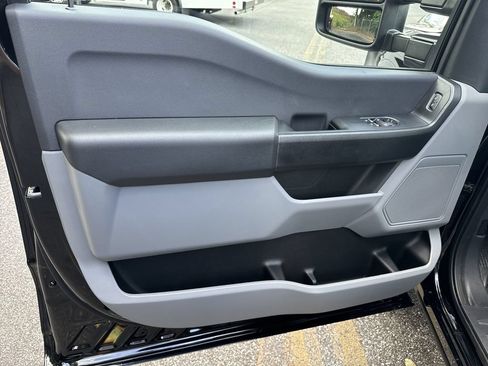 New 2025 Ford F350 XL w/ XL Chrome Package RWD image 10