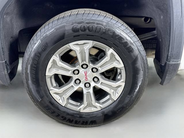 Used 2024 GMC Sierra 1500 SLE w/ Preferred Package AWD/4WD image 30