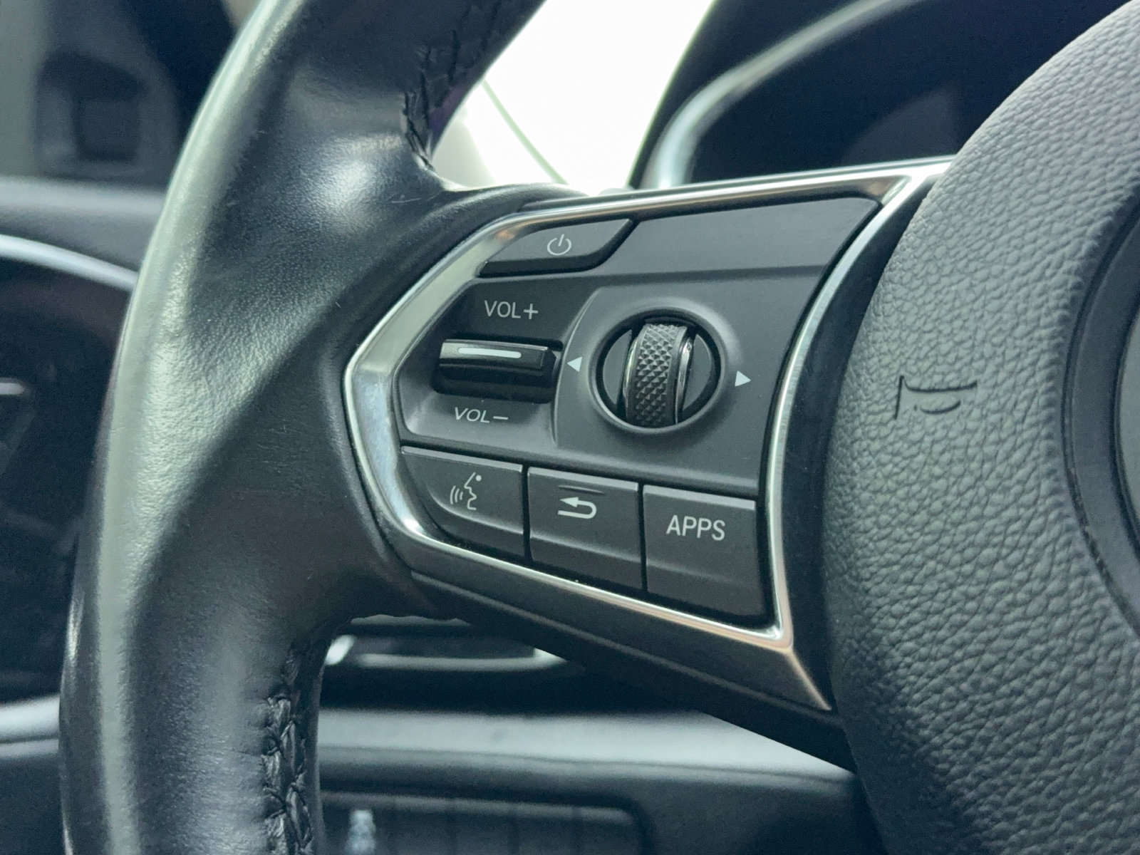 Used 2022 Acura MDX FWD image 33