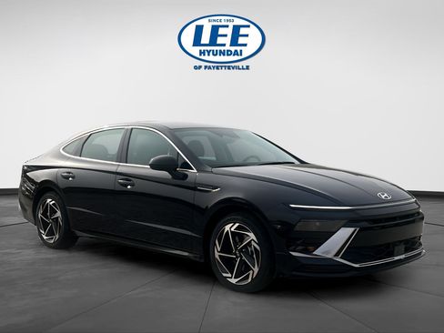 New 2026 Hyundai Sonata SEL FWD image 1