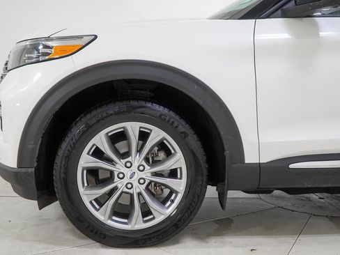 Used 2022 Ford Explorer Limited w/ Equipment Group 301A image 19