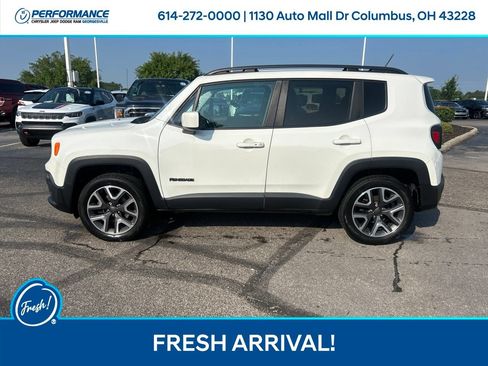 Used 2017 Jeep Renegade Latitude w/ Cold Weather Group AWD/4WD image 7