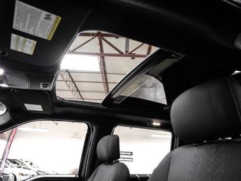 Used 2019 Ford F150 XLT w/ Equipment Group 302A Luxury image 5