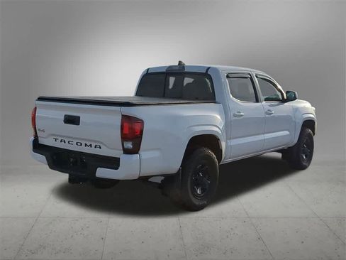 Used 2019 Toyota Tacoma SR image 6