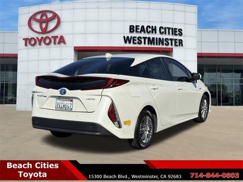 Certified 2020 Toyota Prius Prime Limited w/ Carpet Mat Package image 12