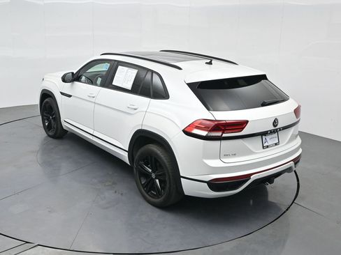 Used 2023 Volkswagen Atlas Cross Sport SEL R-Line AWD/4WD image 41