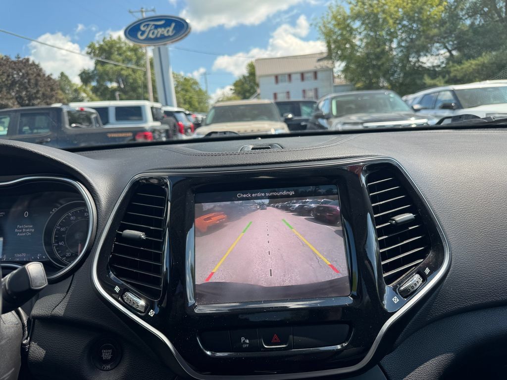 Used 2019 Jeep Cherokee Limited w/ Trailer Tow Group AWD/4WD image 29