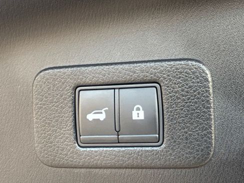 Used 2021 Nissan Armada SL w/ Midnight Edition Package RWD image 37