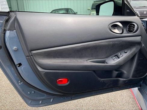Used 2024 Nissan Z NISMO w/ Floor Mat Package image 24