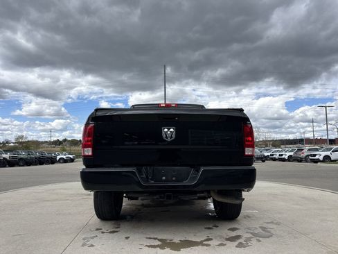 Used 2018 RAM 1500 Express w/ Express Value Package AWD/4WD image 7
