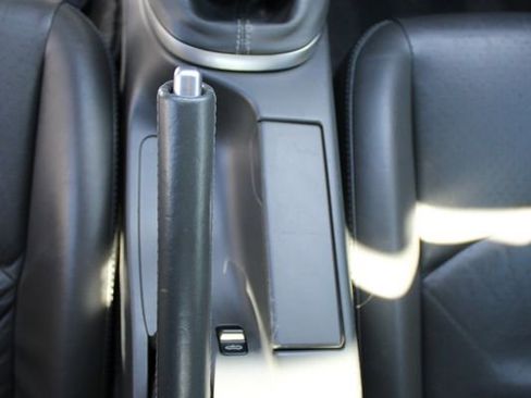 Used 2005 Porsche Boxster S image 24